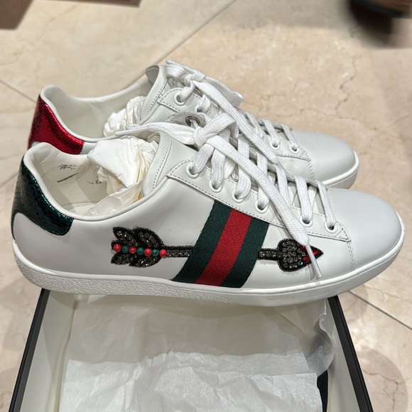 Gucci jewel sneakers - Picture 2 of 11